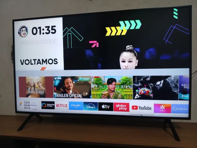 TV 50 4K HDR CRISTAL SANSUNG BEM NOVA POUCO USO 1100 PRA HJ PEZINHOS E CONTROLE CURVA