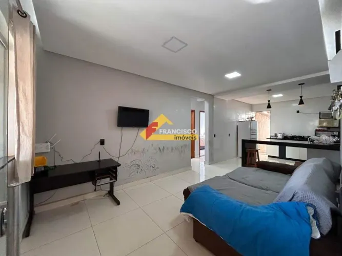 Casa para aluguel, 2 quartos, 1 suíte, 4 vagas, São Lucas - Divinópolis/MG