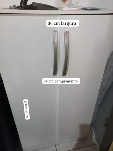 Armário multiuso 