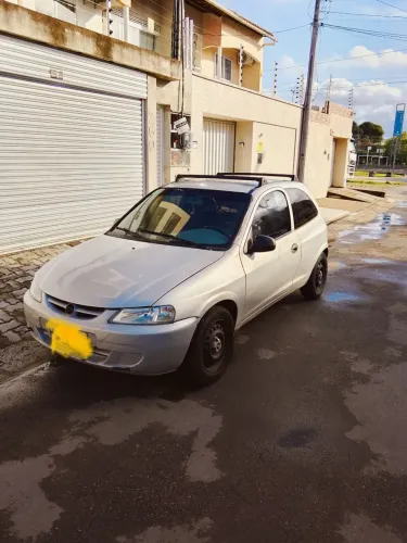 Chevrolet Celta 1.0/super/n.piq.1.0 MPFI VHC 8V 3P 2001
