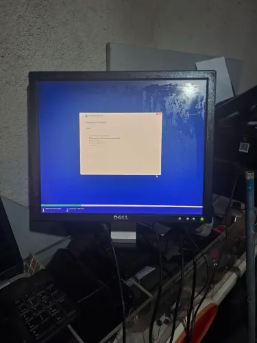 Monitor dell 17 polegdas quadrado em perfeito funcionamento