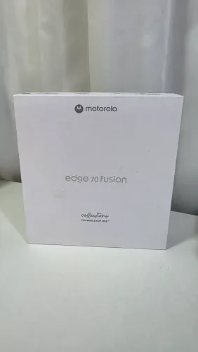 Motorola Edge 70 fusion edição copa do mundo banhado a ouro 24 quilates
