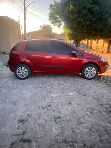 Fiat Punto Attractive 1.4 Fire Flex 8V 5P 2013