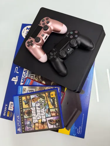 PlayStation 4 Slim
