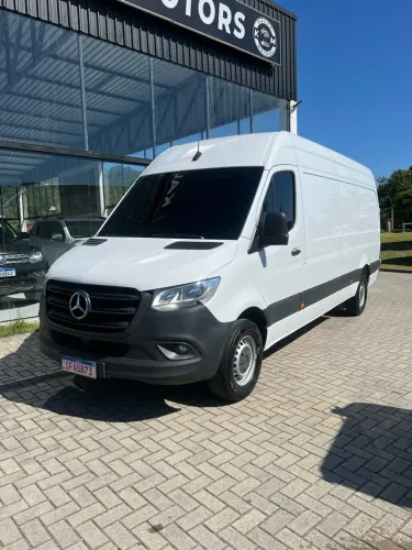 Mercedes-Benz Sprinter 417 Furgão Ext. L.t.a Die. (e6) 2024