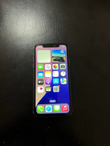 iPhone 11 128GB Preto