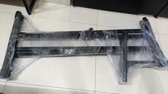 Suporte para 2 teclados. Tipo "XX" Saty