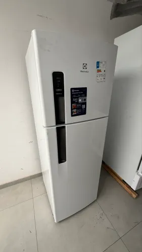 Geladeira Electrolux 380 litros Frost free 127v zerado