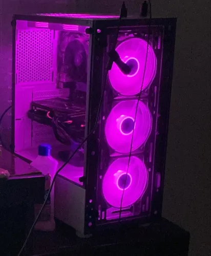 PC GAMER Ryzen 7 7800x 1 tb ssd nvme 16 ram RX 6600