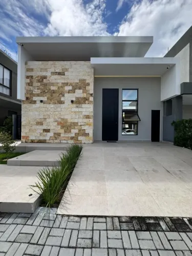 Casa para Venda, 3 dormitórios, 3 suítes, 3 banheiros, 2 vagas