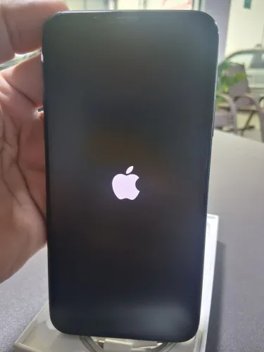 IPHONE 11 PRO MAX - VERDE - 64 GB 79% BATERIA