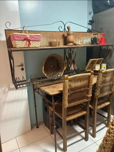 Mesa e escorredor rustico
