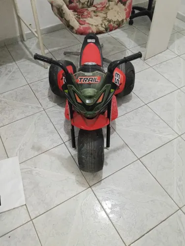 Moto infantil elétrica