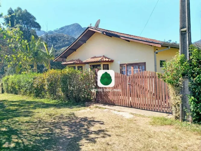 Chácara à venda, 674 m² por R$ 850.000 - Paiol Grande - São Bento do Sapucaí/SP
