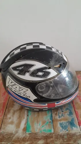Capacete de moto.