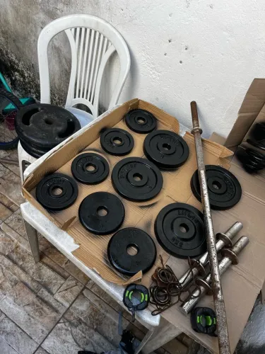 Kit treine em casa (Anilhas, Barras e Halteres)