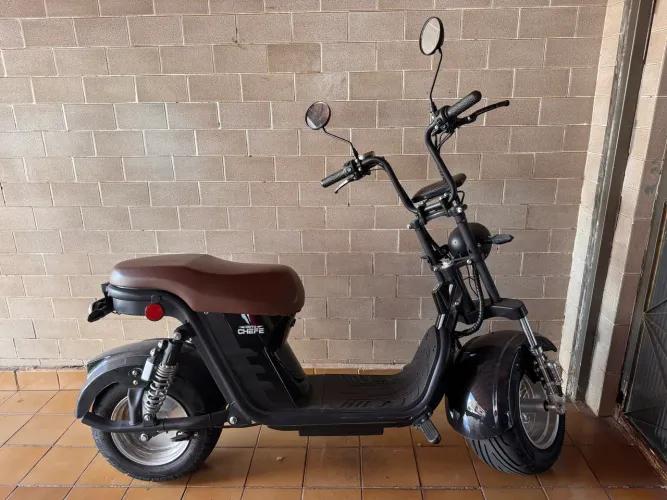 Moto elétrica em excelente estado 