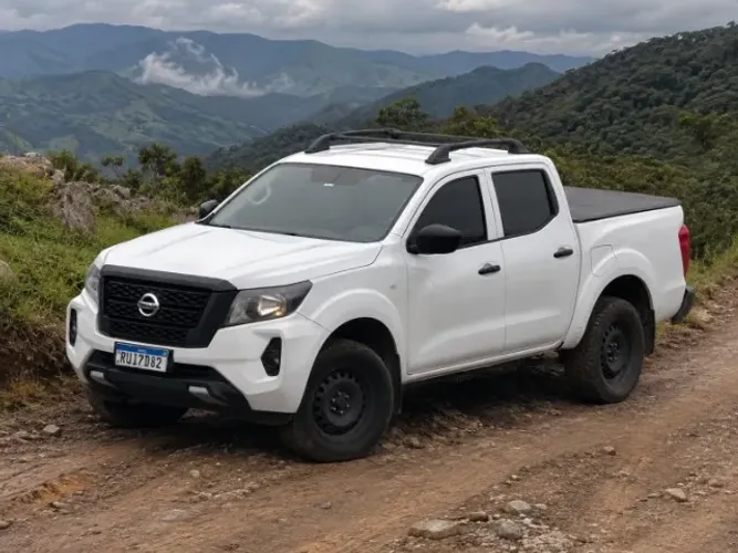 Nissan Frontier S CD 4X4 2.3 TB Diesel Mec. 2023
