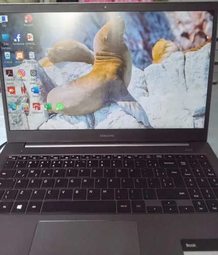 NOTEBOOK SAMSUNG INTEL. 