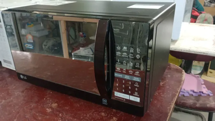 Microondas LG 30 lts espelhado