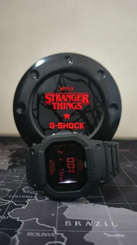 Relógio Casio GShock DW-5600STT-1 Stranger Things