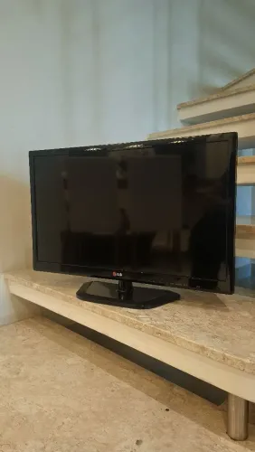 TV/Monitor LG 24
