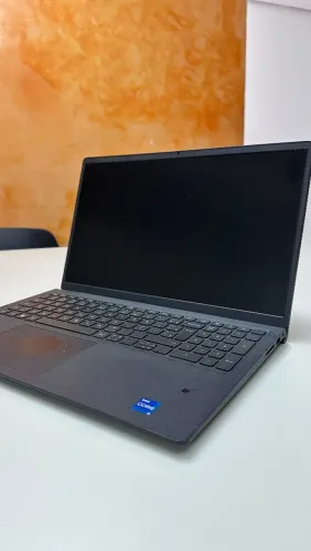 Dell Inspiron 15 3511