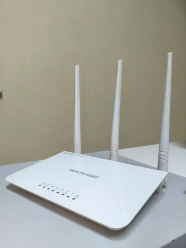 Roteador Multilaser Re163 Branco Wi-fi Wireless (Usado) 300Mbps