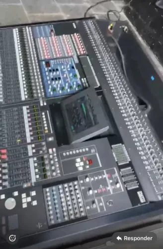 Mesa de som YAMAHA PM5D Standard