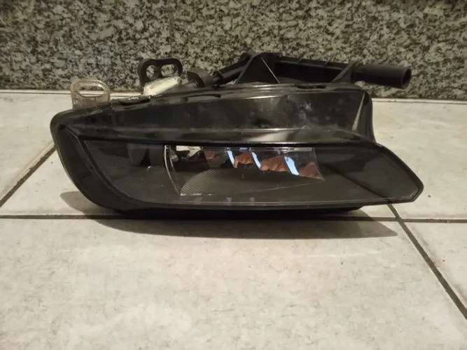 Farol de milha lado esquerdo Audi A3 2013 2014 2015