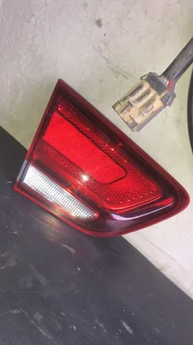 Lanterna da tampa traseira lado esquerdo Cobalt 2019 original