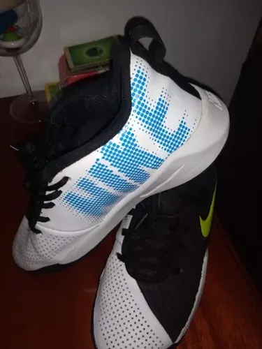 Vendo tênis da Nike original.