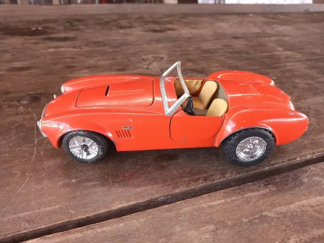 Miniatura cobra 1/24 