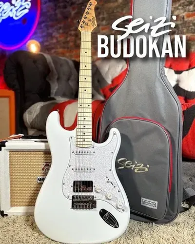 Guitarra Seizi Vintage Budokan HSS - White - NOVA NA LOJA 