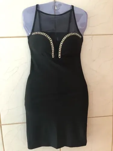 Vestido preto com strass (P)