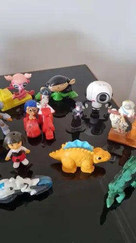 Bonecos Miniatura McDonald's Valor Unitário 9,00