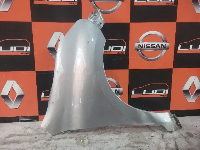 Paralama Direito Nissan March 2015 a 2020 Prata
