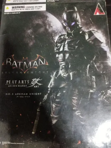 Play Arts Kai Batman Arkham Knight - Figura de Ação