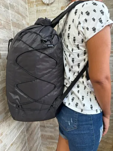 Mochila saco impermeável, perfeito para dias de chuvas, resistente a agua.