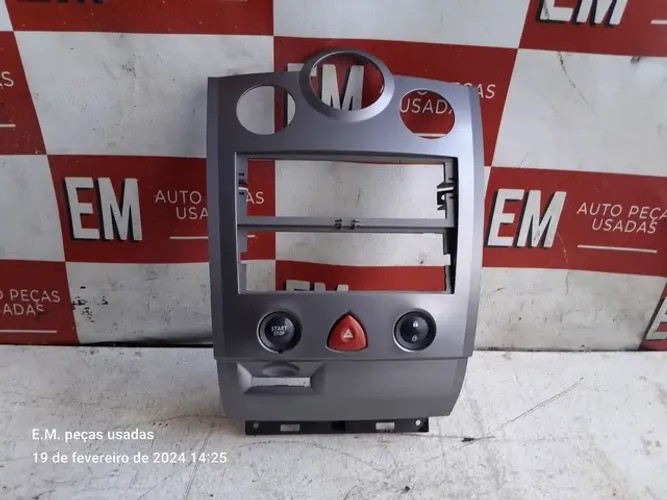 Moldura do rádio Renault megane Grand tour ar digital 
