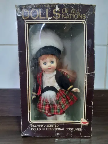 Boneca de Coleção Rara