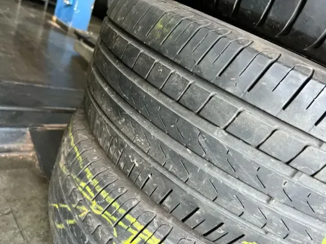 Pneu 235/50/18 Pirelli 70 % Vida Util.