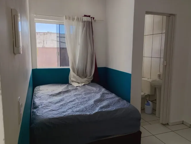 Aluga-se kitnet mobiliado 