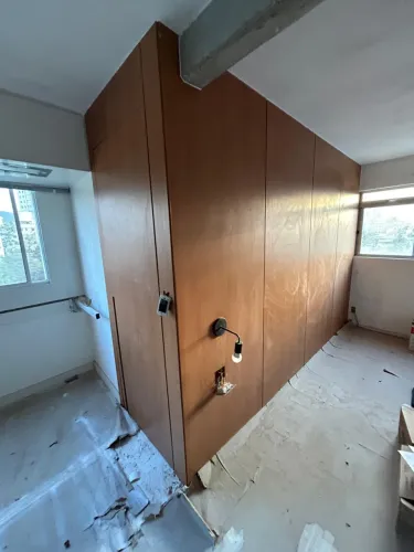 Rack e painel amadeirado em até 12x