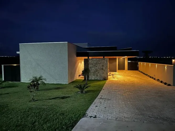 Venda de Casas / Alto Padrão na cidade de ARAPONGAS