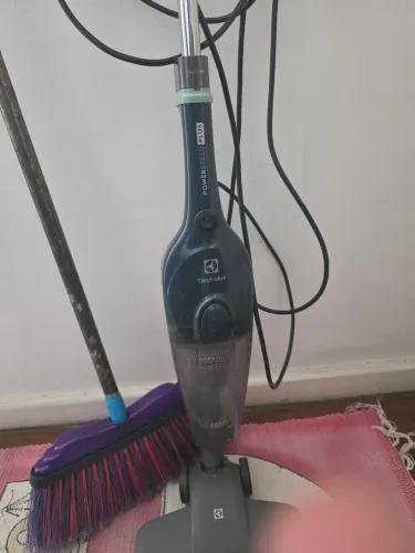 Aspirador de pó Electrolux STK14