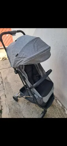 Carrinho Cosco. Semi novo