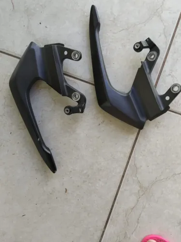 Par de Alça Traseira 160 - Novo