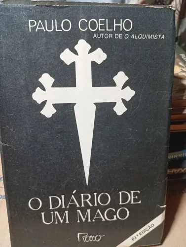 Vendo livro, O diário de um mago de Paulo Coelho.