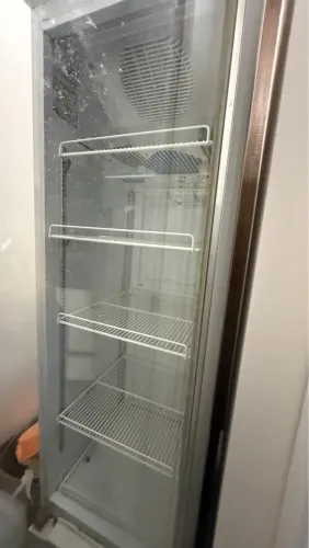 Freezer Expositor Vertical Metalfrio 324l VF28